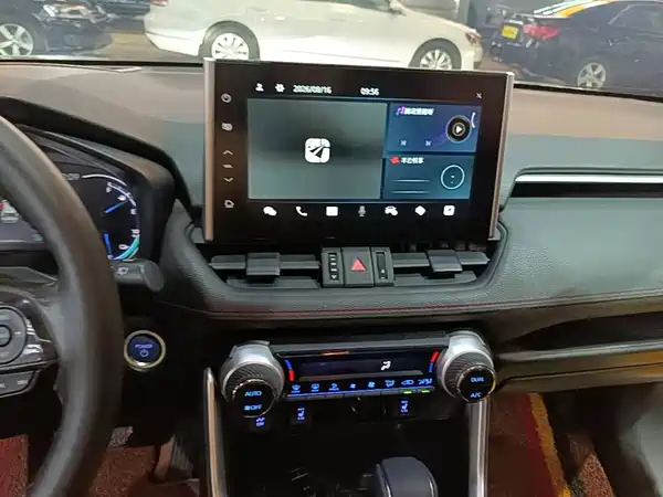 Toyota Wildlander PHEV 2021, фото 12