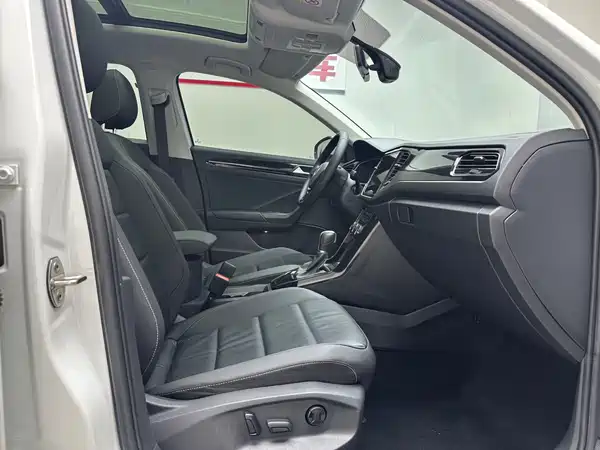 Volkswagen T-ROC 2022, фото 5