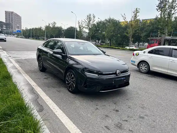 Volkswagen Sagitar 2025, фото 3
