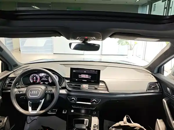 Audi Q5L 2024, фото 9