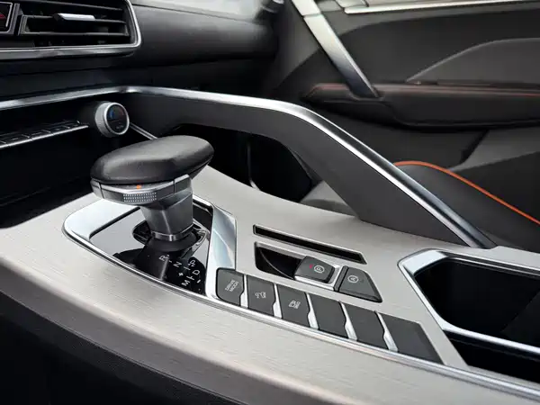 Geely Coolray 2023, фото 13