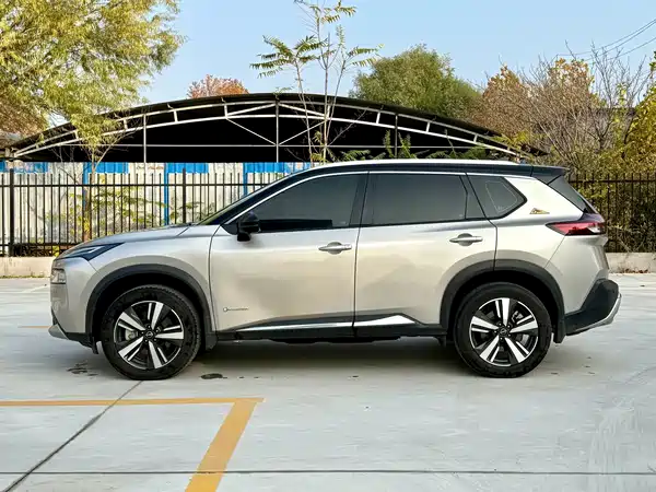 Nissan X-Trail 2023, фото 8