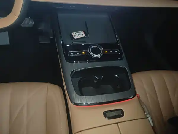Geely Galaxy Starshine 8 2025, фото 14