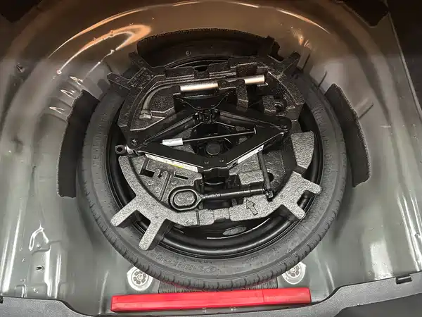 Volkswagen Magotan 2023, фото 10
