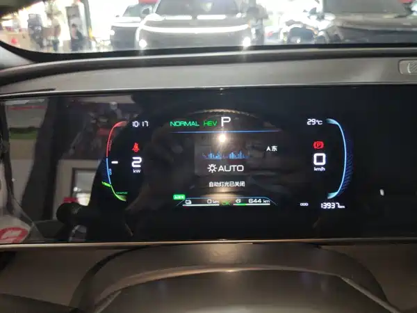 BYD Qin L 2024, фото 11