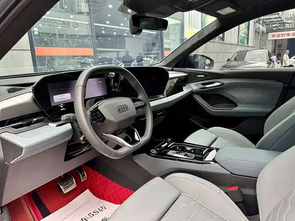 Audi Q6L e-tron 2025, фото 7