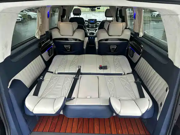Mercedes-Benz Vito 2023, фото 12