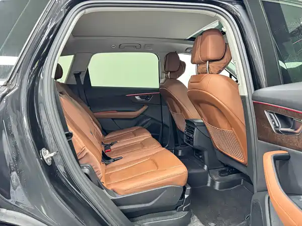 Audi Q7 2023, фото 11