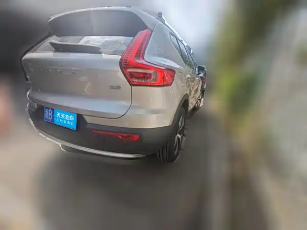 Volvo XC40 2024, фото 2
