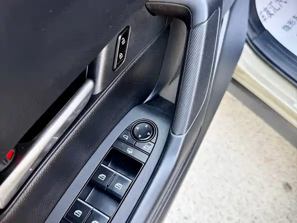Mazda CX-50 2023, фото 17