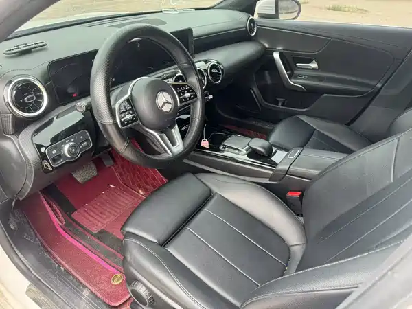 Mercedes-Benz A-Class 2023, фото 4
