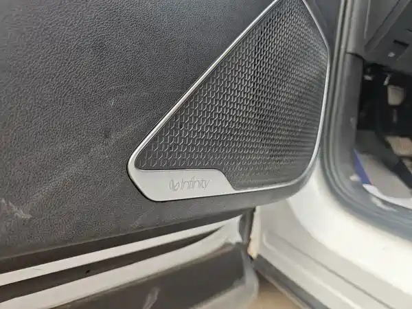BYD Song L DM-i 2024, фото 14