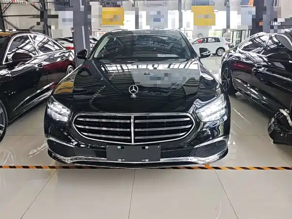 Mercedes-Benz E-Class 2022, фото 2