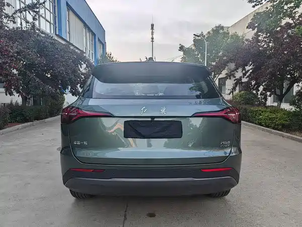 Hongqi HS6 PHEV 2026, фото 6