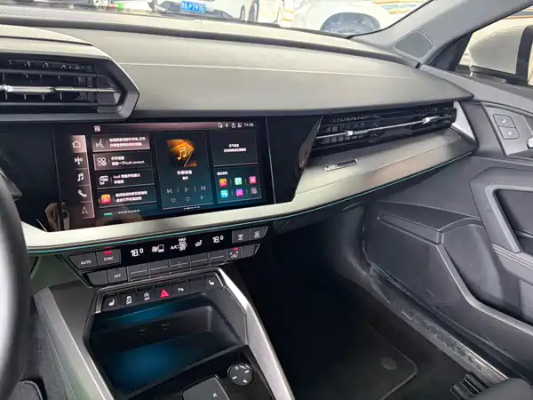 Audi A3 2023, фото 7