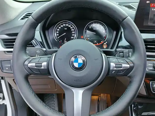 BMW X1 2022, фото 12