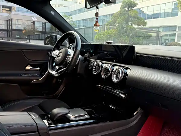 Mercedes-Benz A-Class 2022, фото 12