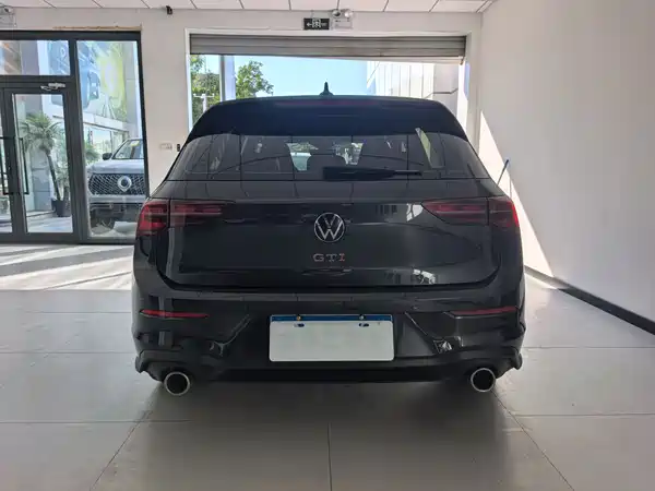 Volkswagen Golf GTI 2023, фото 13
