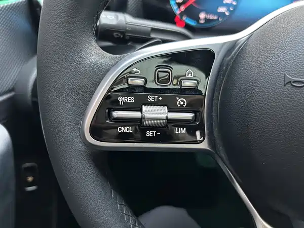 Mercedes-Benz A-Class 2022, фото 24