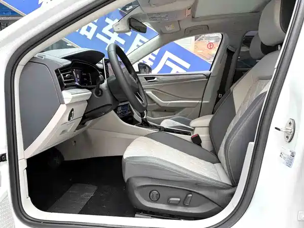 Volkswagen Sagitar 2023, фото 5