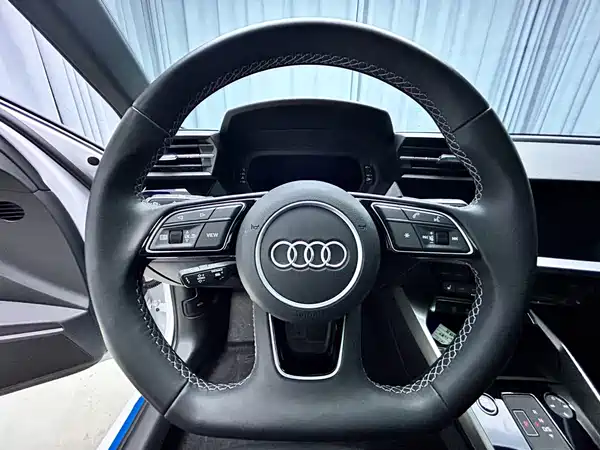 Audi A3 2023, фото 6