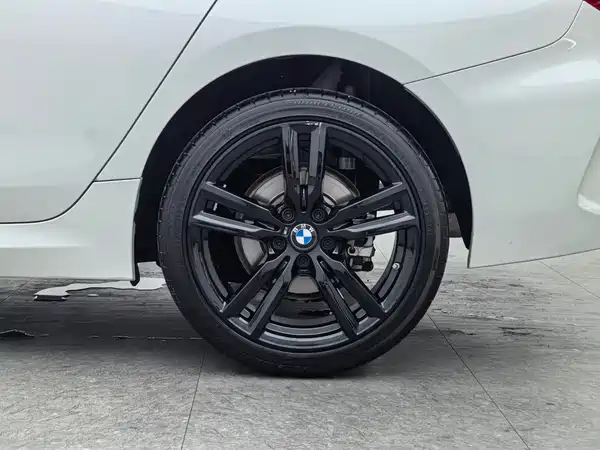 BMW 1 Series 2023, фото 12
