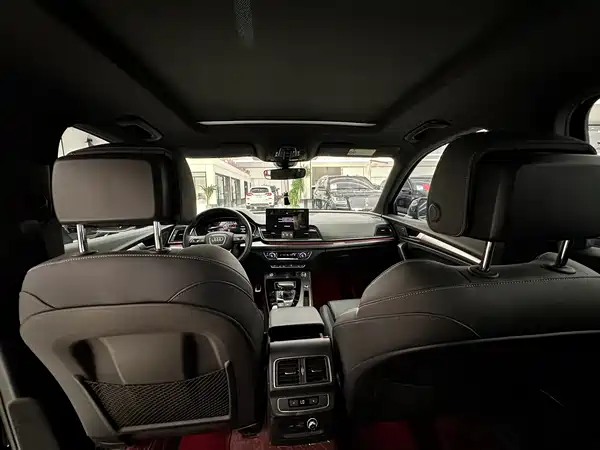 Audi Q5L 2023, фото 24