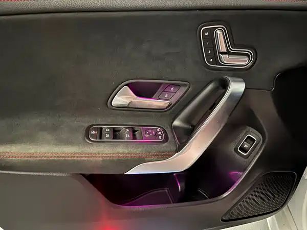 Mercedes-Benz CLA 2023, фото 7