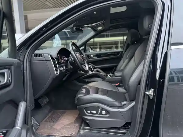 Porsche Cayenne PHEV 2021, фото 7