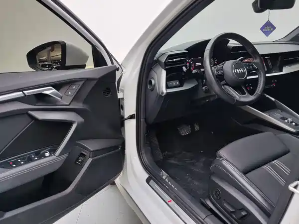 Audi A3 2023, фото 10