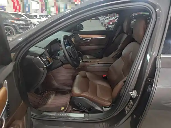 Volvo S90 2024, фото 15