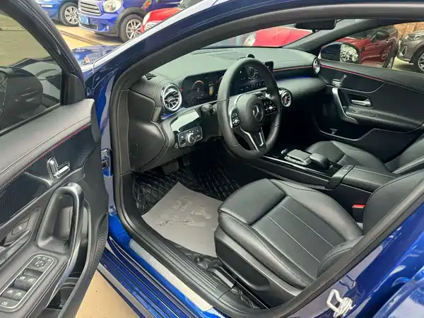 Mercedes-Benz A-Class 2023, фото 4