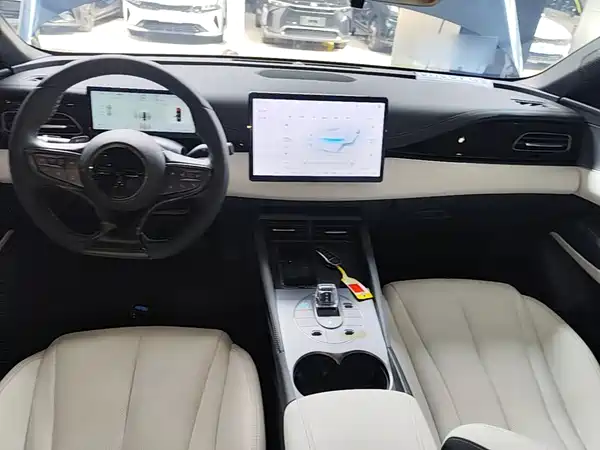 BYD Seal 06 DM-i 2025, фото 6