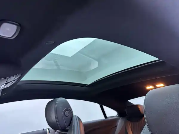 Mercedes-Benz E-Class 2023, фото 17