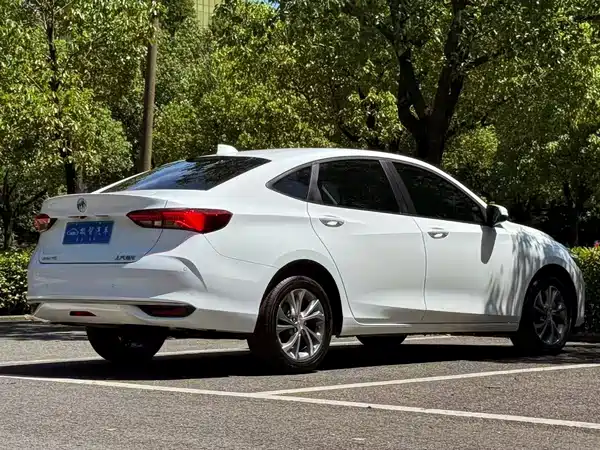 Buick Verano 2023, фото 5