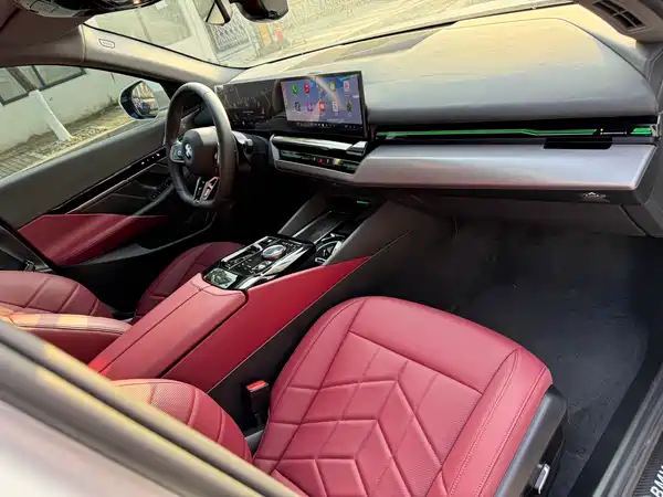BMW 5 Series 2024, фото 15