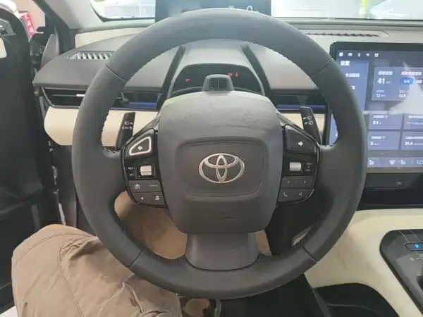 Toyota bZ5 2025, фото 11