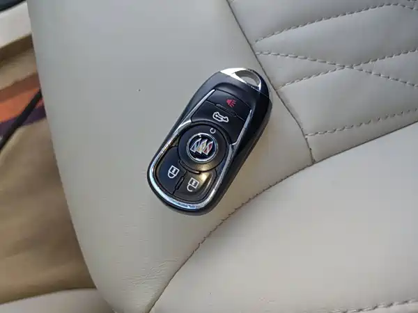 Buick GL8 2022, фото 8