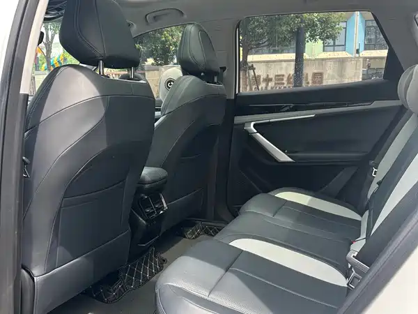 Geely Boyue L 2024, фото 6