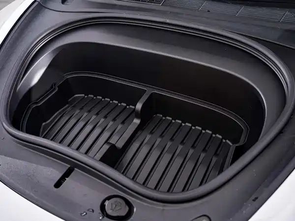 Tesla Model 3 2025, фото 21