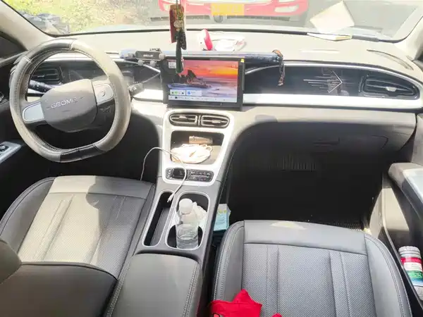 Geely EX2 2025, фото 12