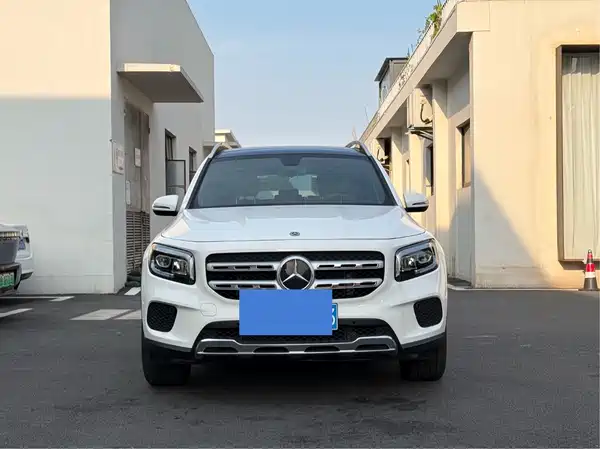 Mercedes-Benz GLB 2022, фото 2