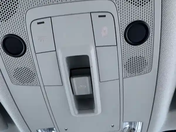 Audi Q2L 2022, фото 22