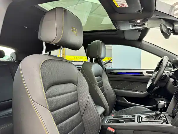 Volkswagen Passat CC 2023, фото 15