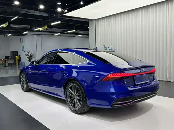 Audi A7 2022, фото 12