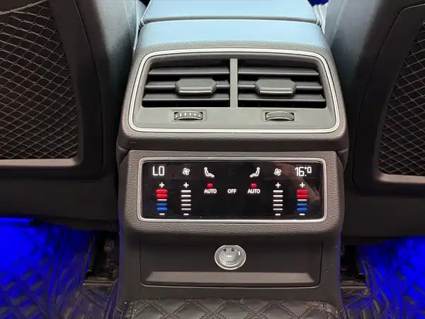 Audi A6L 2022, фото 11
