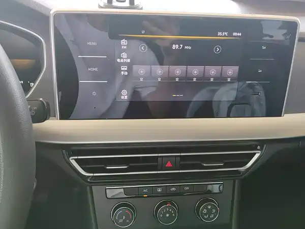 Volkswagen Lavida 2023, фото 12