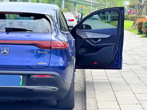 Mercedes-Benz EQC 2021, фото 9