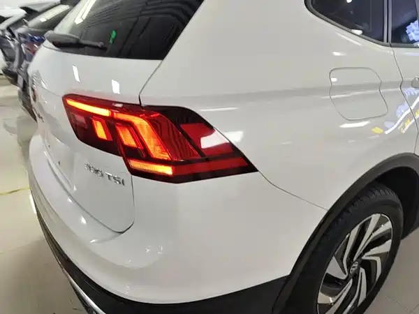 Volkswagen Tiguan L 2023, фото 7