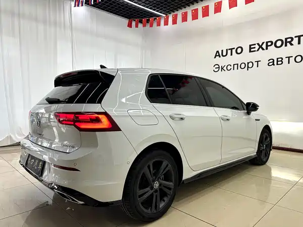 Volkswagen Golf 2023, фото 4